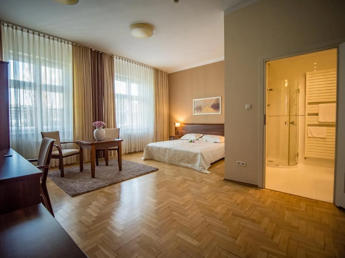 Dom Profesorski Im. Stanislawa Pigonia Krakow 0*,